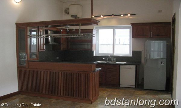 Вилла с 4 спальнями в Тэйхо, Ханой, Вьетнам № 7333