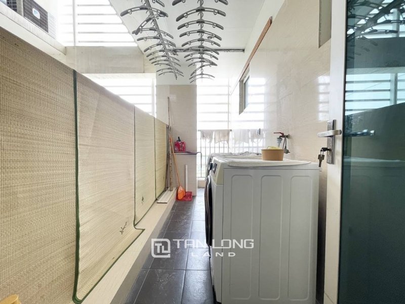 3 bedrooms Apartment in Tay Ho, Ha Noi, Vietnam No. 2232