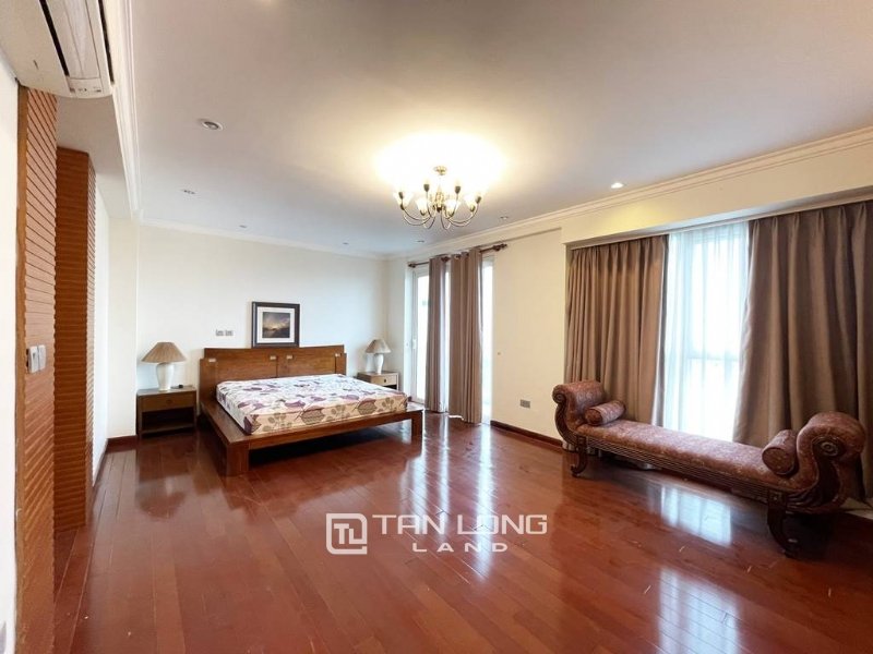 3 bedrooms Apartment in Tay Ho, Ha Noi, Vietnam No. 2232