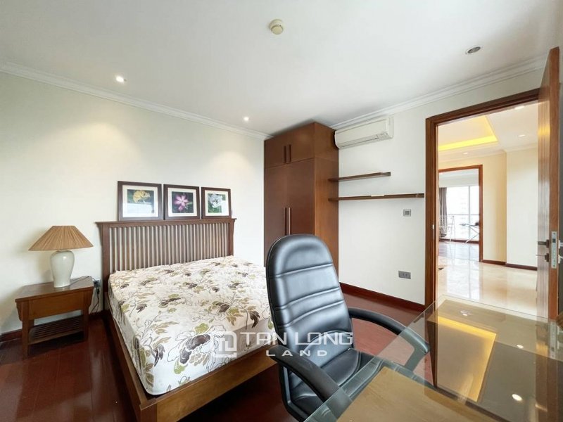 3 bedrooms Apartment in Tay Ho, Ha Noi, Vietnam No. 2232