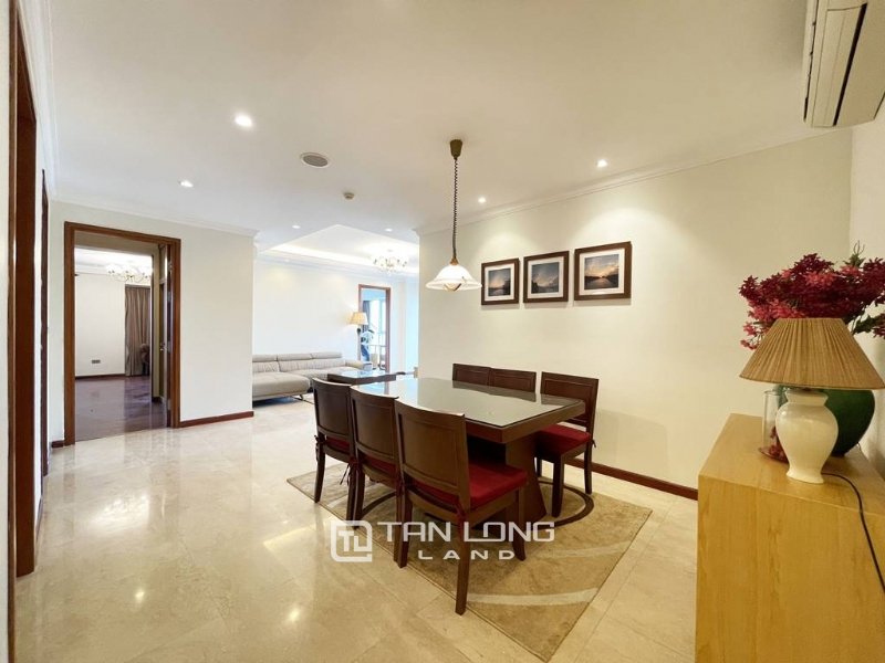3 bedrooms Apartment in Tay Ho, Ha Noi, Vietnam No. 2232