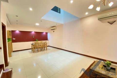 5 bedrooms Villa in Tay Ho, Ha Noi, No. 19955 2