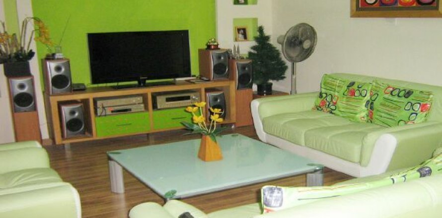 2 bedrooms Apartment in Cau Giay, Ha Noi, No. 8405