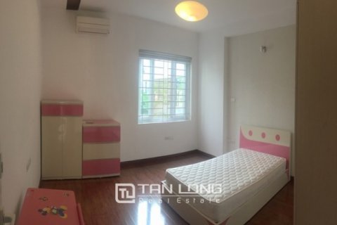 4 bedrooms House in Tay Ho, Ha Noi, No. 3630 8