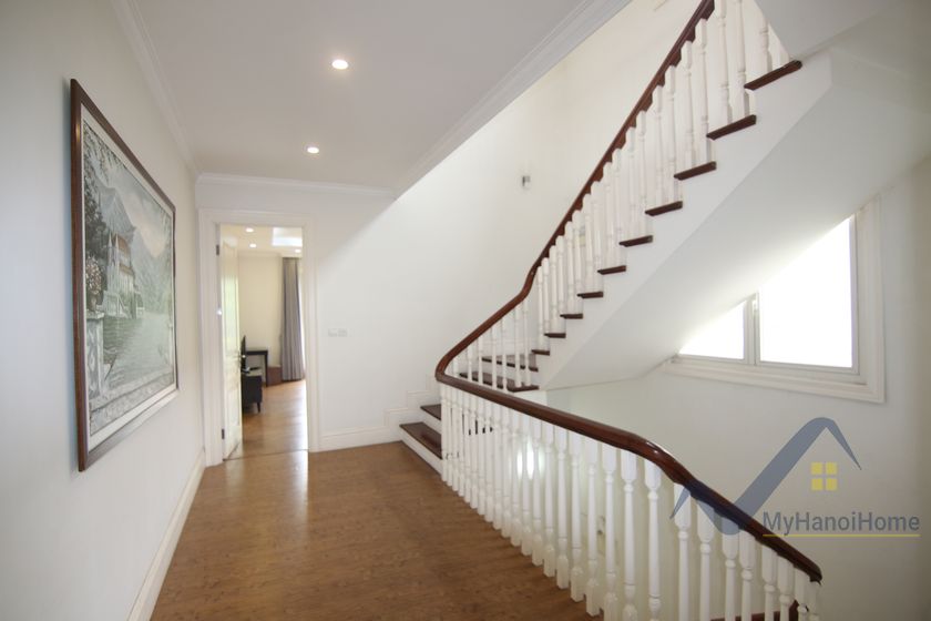 4 bedrooms Villa in Long Bien, Ha Noi, Vietnam No. 19333