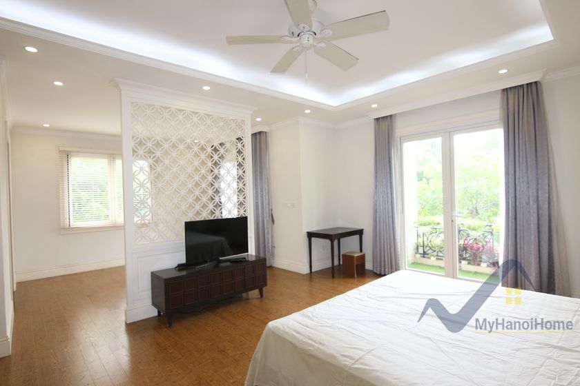 4 bedrooms Villa in Long Bien, Ha Noi, Vietnam No. 19333
