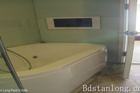 Квартира с 3 спальнями в Тэйхо, Ханой , № 8607 5