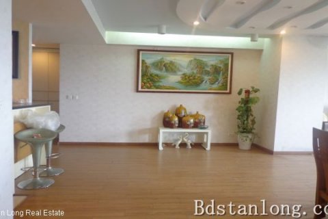 4 bedrooms Apartment in Tay Ho, Ha Noi, No. 8611 3