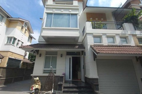 Дом студия в Район 7, Хошимин ,  № 8903