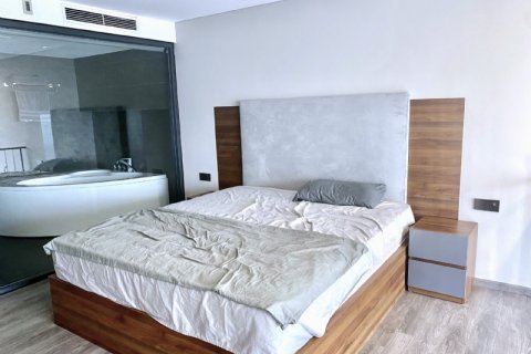Studio Apartment in Tay Ho, Ha Noi, No. 2071 6