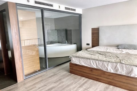 Studio Apartment in Tay Ho, Ha Noi, No. 2071 5