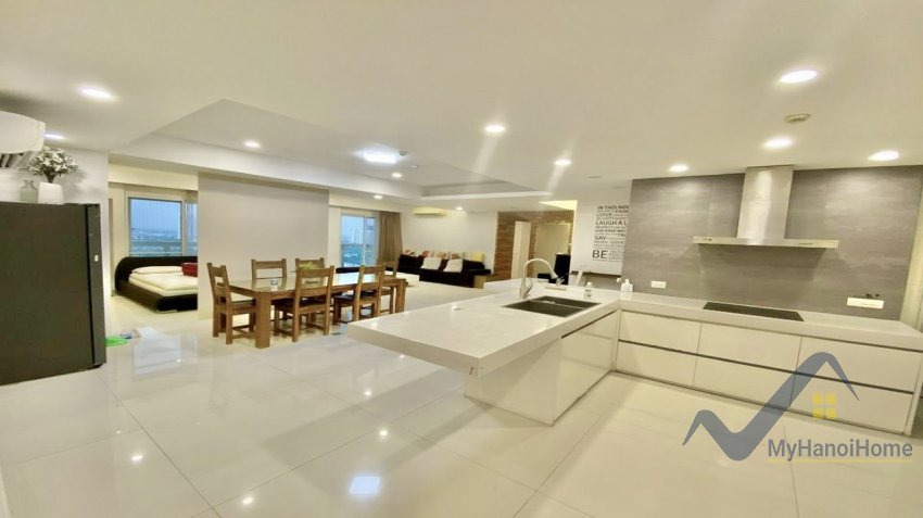 3 bedrooms Apartment in Long Bien, Ha Noi, Vietnam No. 18937