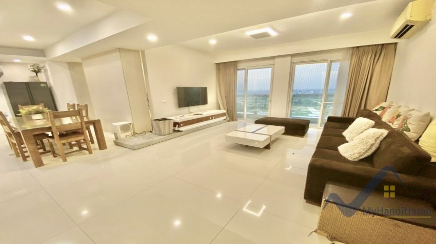 3 bedrooms Apartment in Long Bien, Ha Noi, Vietnam No. 18937