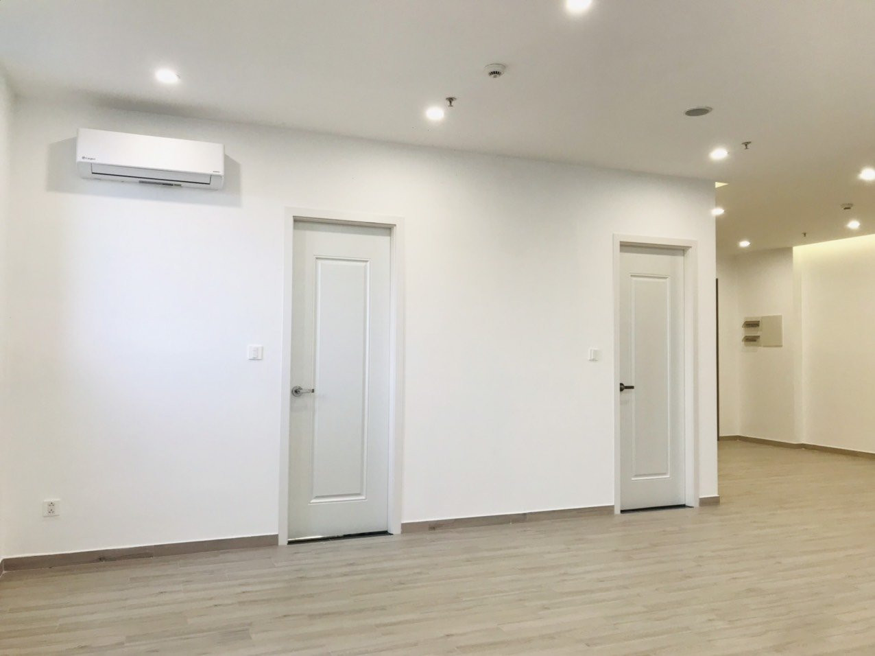 Квартира с 2 спальнями в Район 7, Хошимин, Вьетнам № 29859