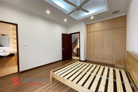 Вилла с 4 спальнями в Лонгбьен, Ханой , № 2095 17