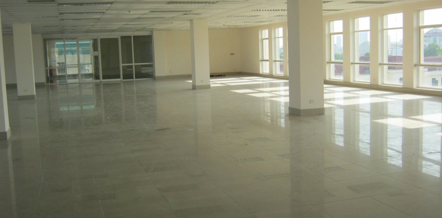 Офис 10м2 в Хоанкьем, Ханой ,  № 6920