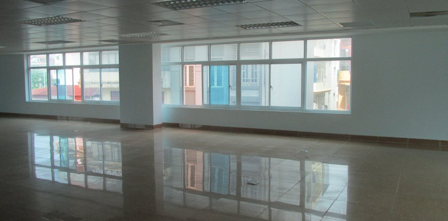 Офис 23м2 в Хоанкьем, Ханой , № 6923