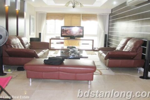 4 bedrooms Apartment in Tay Ho, Ha Noi,  No. 7540 3