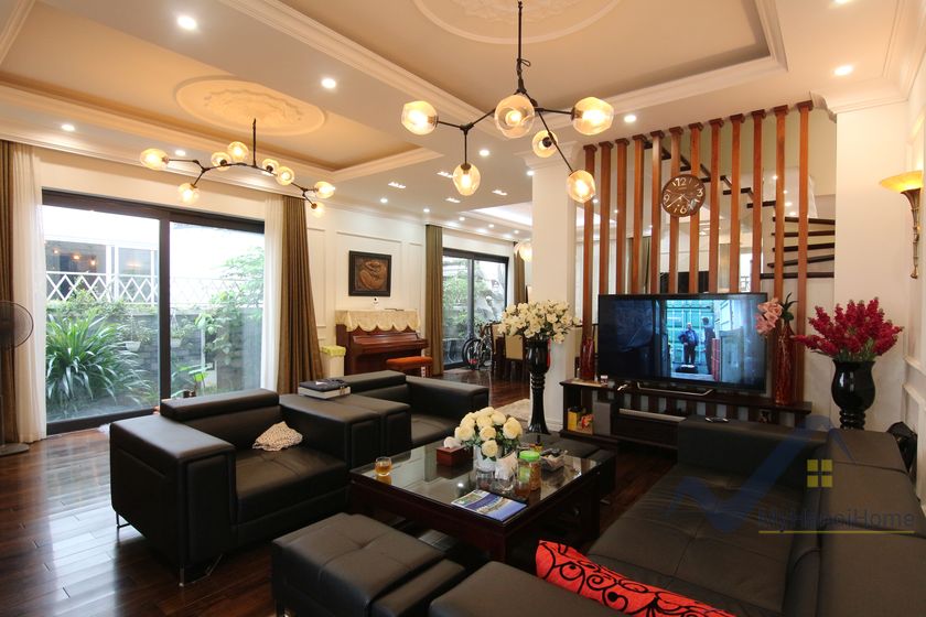 4 bedrooms Villa in Long Bien, Ha Noi, Vietnam No. 19407