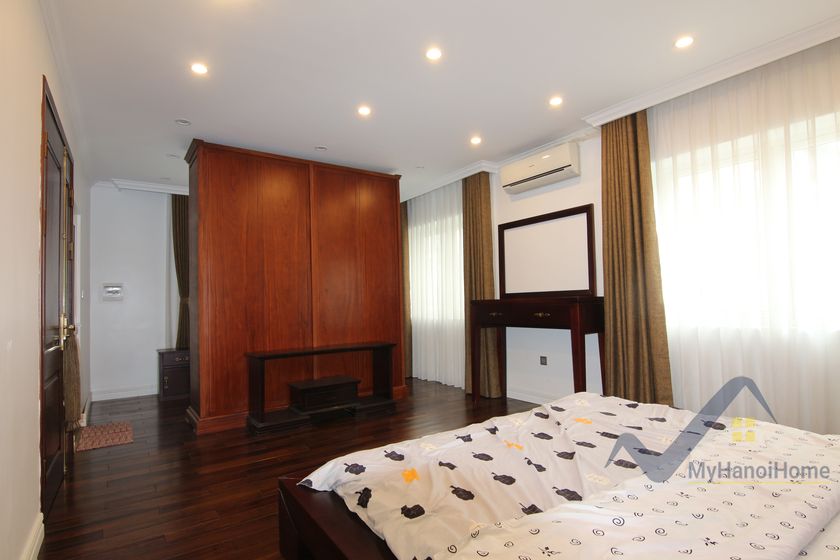 4 bedrooms Villa in Long Bien, Ha Noi, Vietnam No. 19407