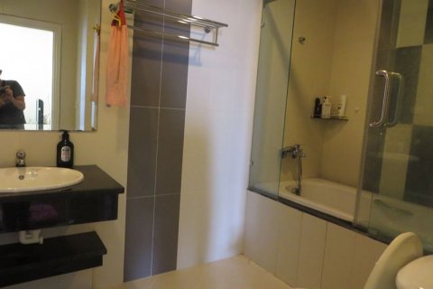 3 bedrooms Apartment in Dong Da, Ha Noi, No. 6021 11