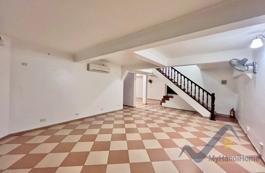 5 bedrooms Villa in Tay Ho, Ha Noi, Vietnam No. 18762