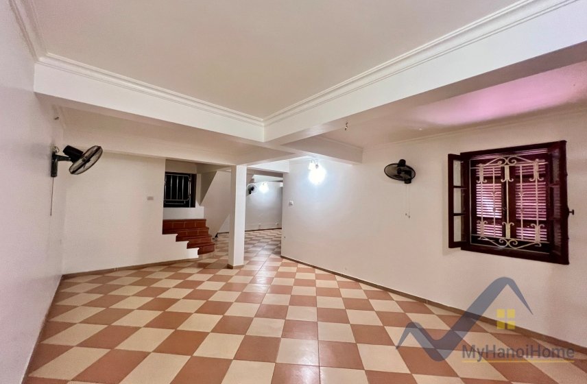5 bedrooms Villa in Tay Ho, Ha Noi, Vietnam No. 18762