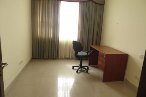 4 bedrooms Apartment in Tay Ho, Ha Noi, No. 7561 7