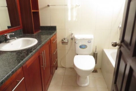 4 bedrooms Apartment in Tay Ho, Ha Noi, No. 7561 9