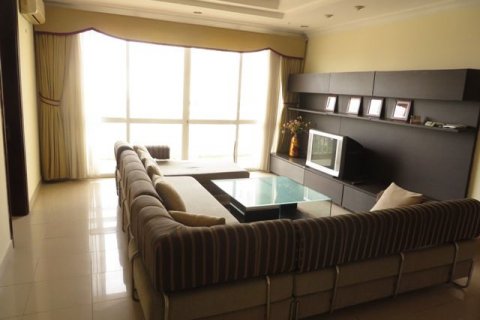 4 bedrooms Apartment in Tay Ho, Ha Noi, No. 7561 2