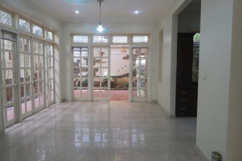 5 bedrooms Villa in Tay Ho, Ha Noi,  No. 5399 6