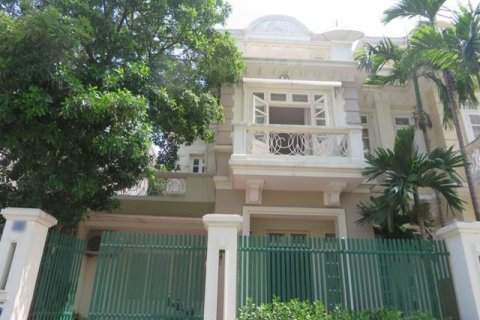 5 bedrooms Villa in Tay Ho, Ha Noi, No. 5399