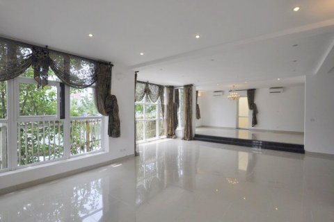 4 bedrooms Villa in Tay Ho, Ha Noi, No. 5397 5