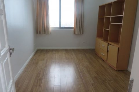 4 bedrooms Apartment in Tay Ho, Ha Noi, No. 5398 9