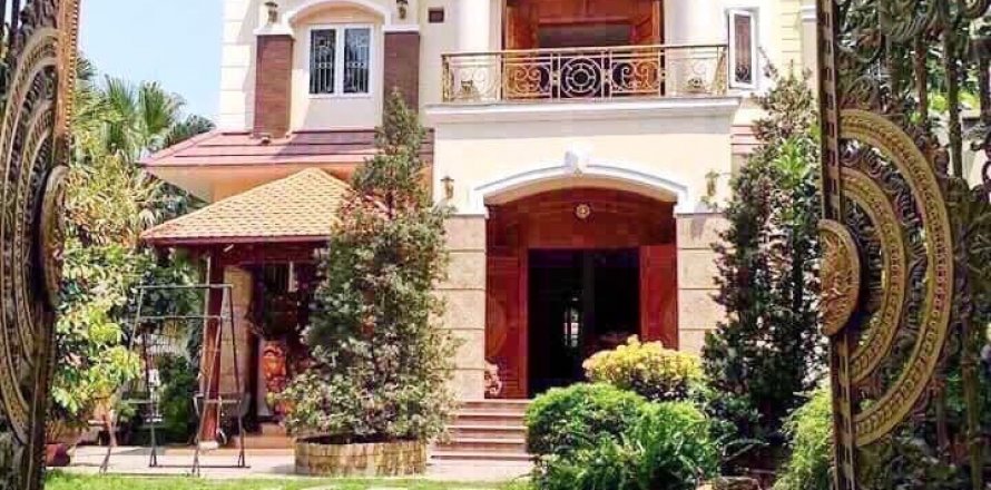 Studio Villa in District 7, Ho Chi Minh,  No. 17661
