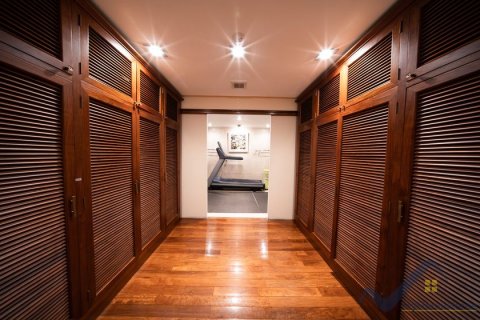4 bedrooms Villa in Tay Ho, Ha Noi,  No. 19106 19