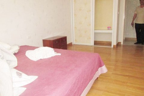 3 bedrooms Apartment in Nam Tu Liem, Ha Noi, No. 6889 8