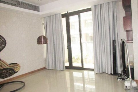 Квартира с 3 спальнями в Намтыльем, Ханой ,  № 6889