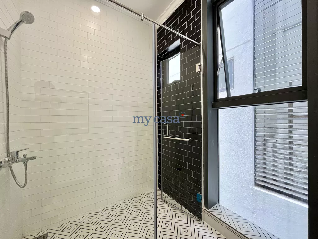 3 bedrooms Apartment in Ho Chi Minh, Vietnam No. 11100