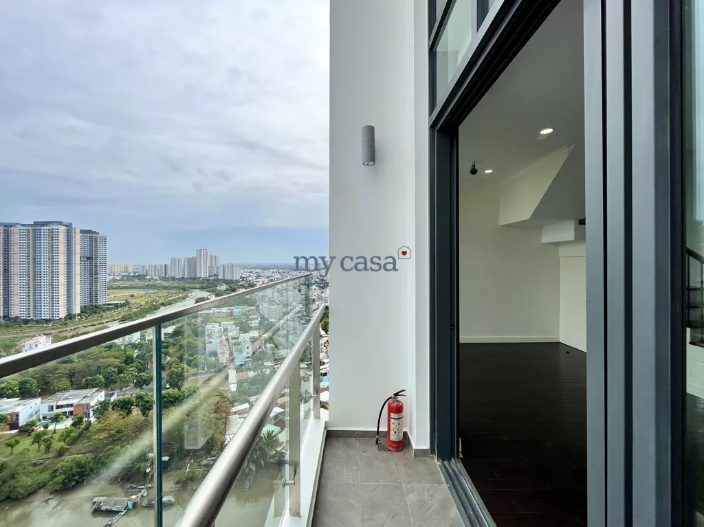 3 bedrooms Apartment in Ho Chi Minh, Vietnam No. 11100