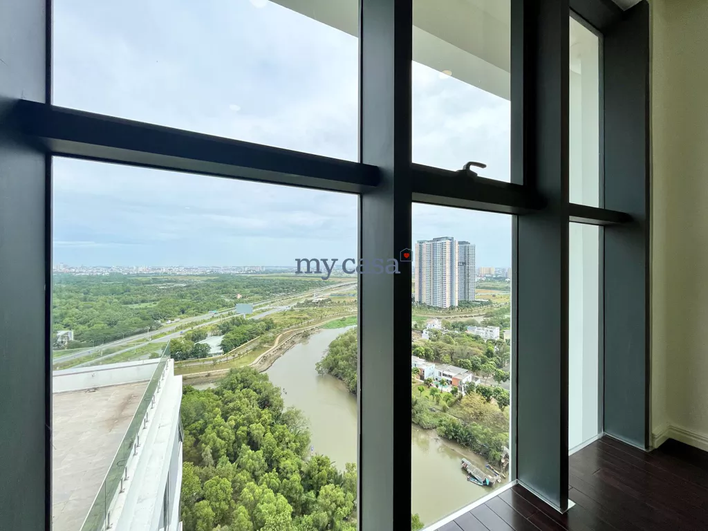 3 bedrooms Apartment in Ho Chi Minh, Vietnam No. 11100