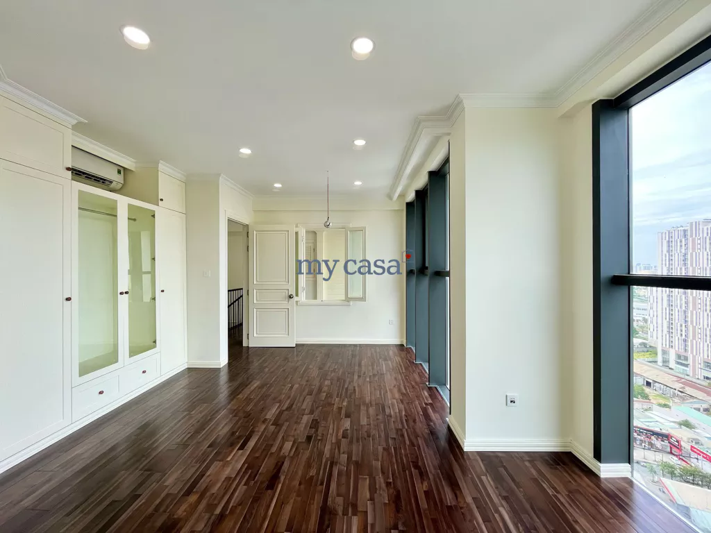 5 bedrooms Apartment in Ho Chi Minh, Vietnam No. 11101
