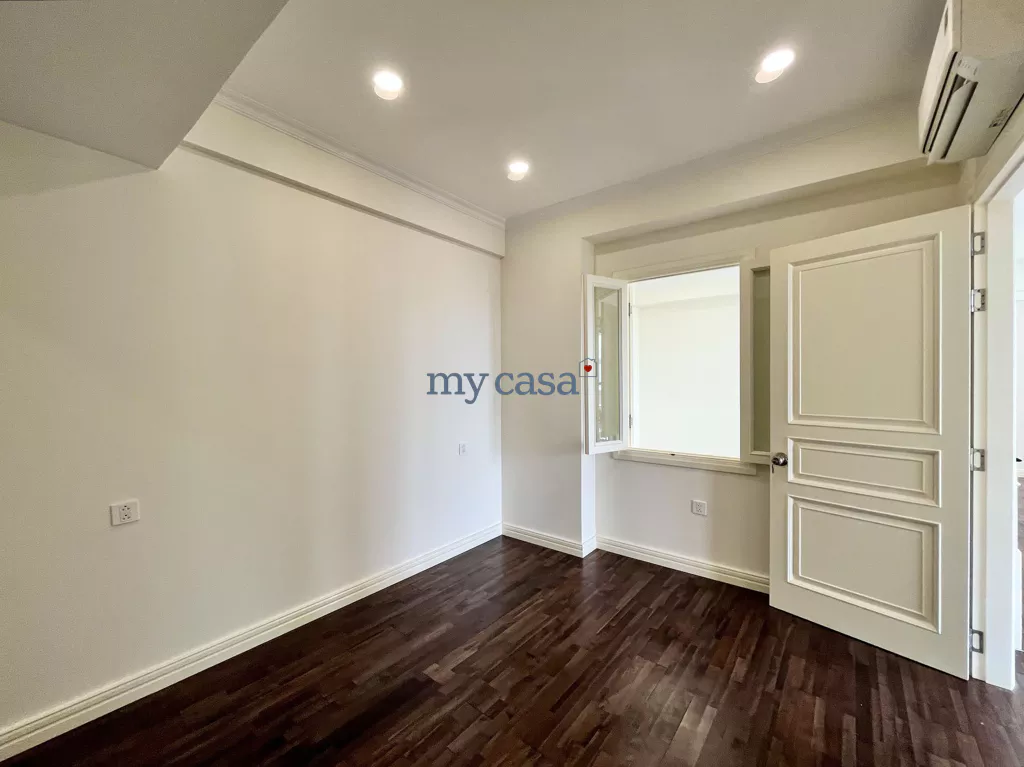 5 bedrooms Apartment in Ho Chi Minh, Vietnam No. 11101