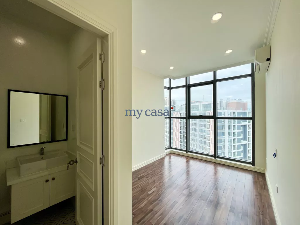 5 bedrooms Apartment in Ho Chi Minh, Vietnam No. 11101