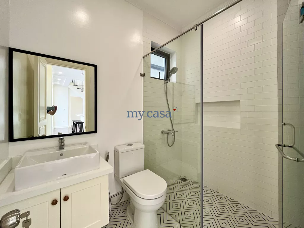 5 bedrooms Apartment in Ho Chi Minh, Vietnam No. 11101