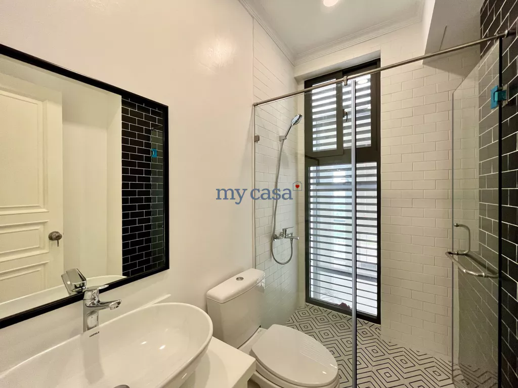 5 bedrooms Apartment in Ho Chi Minh, Vietnam No. 11101