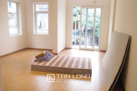 200m2 House in Dong Da, Ha Noi, No. 4928 10