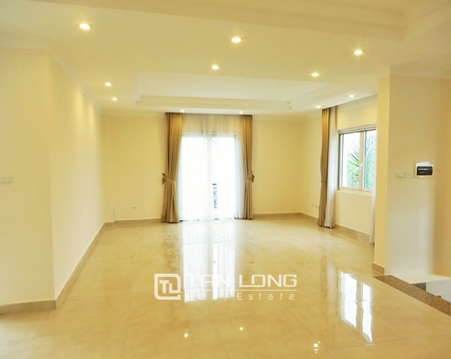 4 bedrooms Villa in Long Bien, Ha Noi, Vietnam No. 4932