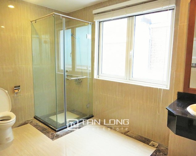 4 bedrooms Villa in Long Bien, Ha Noi, Vietnam No. 4932