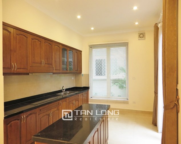 4 bedrooms Villa in Long Bien, Ha Noi, Vietnam No. 4932